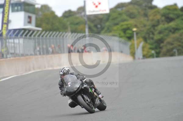 Motorcycle action photographs;Trackday digital images;event digital images;eventdigitalimages;no limits trackday;oulton park;oulton park circuit cheshire;oulton park photographs;peter wileman photography;trackday;trackday photos