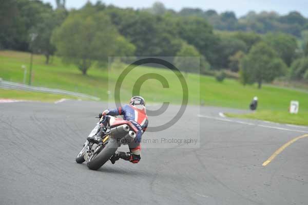 Motorcycle action photographs;Trackday digital images;event digital images;eventdigitalimages;no limits trackday;oulton park;oulton park circuit cheshire;oulton park photographs;peter wileman photography;trackday;trackday photos