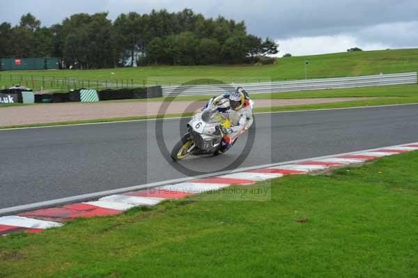 Motorcycle action photographs;Trackday digital images;event digital images;eventdigitalimages;no limits trackday;oulton park;oulton park circuit cheshire;oulton park photographs;peter wileman photography;trackday;trackday photos