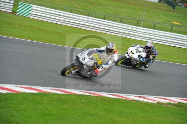 Motorcycle action photographs;Trackday digital images;event digital images;eventdigitalimages;no limits trackday;oulton park;oulton park circuit cheshire;oulton park photographs;peter wileman photography;trackday;trackday photos