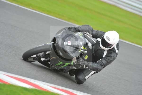 Motorcycle action photographs;Trackday digital images;event digital images;eventdigitalimages;no limits trackday;oulton park;oulton park circuit cheshire;oulton park photographs;peter wileman photography;trackday;trackday photos