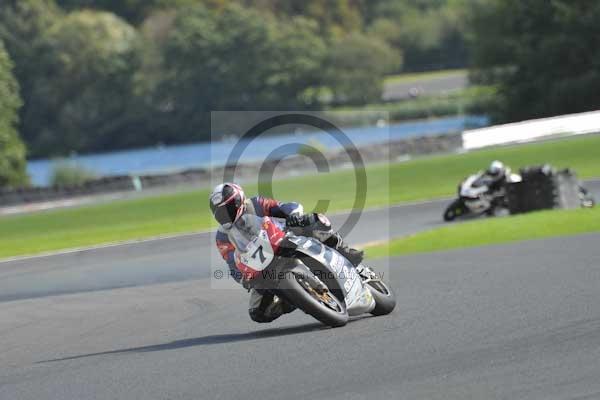 Motorcycle action photographs;Trackday digital images;event digital images;eventdigitalimages;no limits trackday;oulton park;oulton park circuit cheshire;oulton park photographs;peter wileman photography;trackday;trackday photos