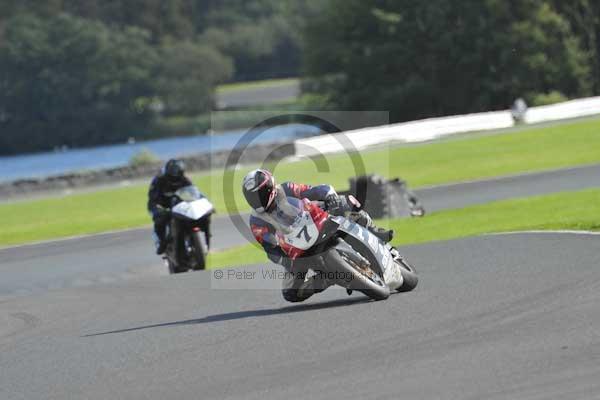 Motorcycle action photographs;Trackday digital images;event digital images;eventdigitalimages;no limits trackday;oulton park;oulton park circuit cheshire;oulton park photographs;peter wileman photography;trackday;trackday photos