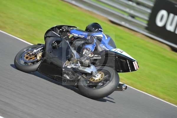 Motorcycle action photographs;Trackday digital images;event digital images;eventdigitalimages;no limits trackday;oulton park;oulton park circuit cheshire;oulton park photographs;peter wileman photography;trackday;trackday photos