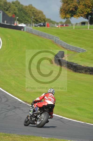 Motorcycle action photographs;Trackday digital images;event digital images;eventdigitalimages;no limits trackday;oulton park;oulton park circuit cheshire;oulton park photographs;peter wileman photography;trackday;trackday photos