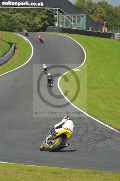 Motorcycle action photographs;Trackday digital images;event digital images;eventdigitalimages;no limits trackday;oulton park;oulton park circuit cheshire;oulton park photographs;peter wileman photography;trackday;trackday photos