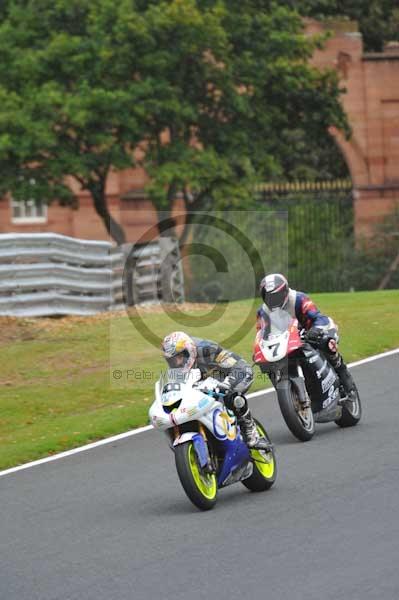 Motorcycle action photographs;Trackday digital images;event digital images;eventdigitalimages;no limits trackday;oulton park;oulton park circuit cheshire;oulton park photographs;peter wileman photography;trackday;trackday photos