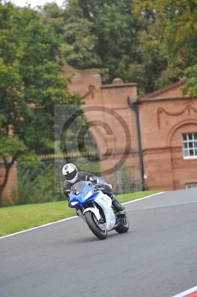 Motorcycle action photographs;Trackday digital images;event digital images;eventdigitalimages;no limits trackday;oulton park;oulton park circuit cheshire;oulton park photographs;peter wileman photography;trackday;trackday photos