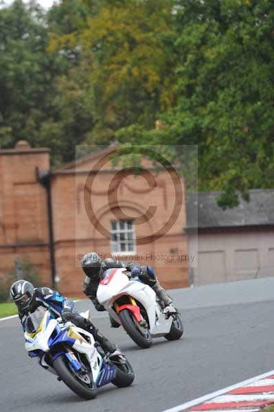 Motorcycle action photographs;Trackday digital images;event digital images;eventdigitalimages;no limits trackday;oulton park;oulton park circuit cheshire;oulton park photographs;peter wileman photography;trackday;trackday photos