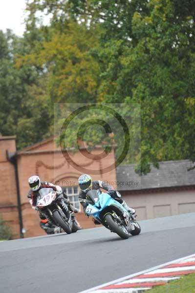 Motorcycle action photographs;Trackday digital images;event digital images;eventdigitalimages;no limits trackday;oulton park;oulton park circuit cheshire;oulton park photographs;peter wileman photography;trackday;trackday photos