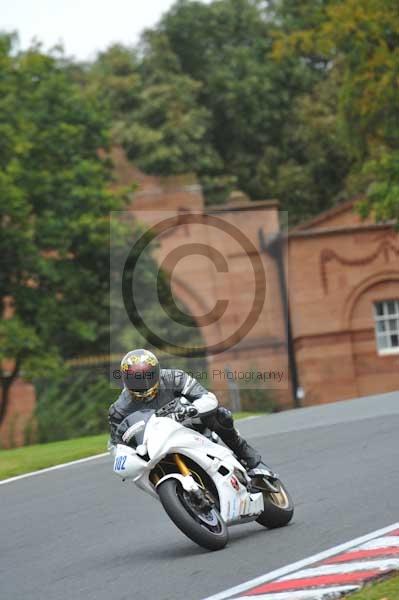 Motorcycle action photographs;Trackday digital images;event digital images;eventdigitalimages;no limits trackday;oulton park;oulton park circuit cheshire;oulton park photographs;peter wileman photography;trackday;trackday photos