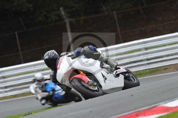 Motorcycle action photographs;Trackday digital images;event digital images;eventdigitalimages;no limits trackday;oulton park;oulton park circuit cheshire;oulton park photographs;peter wileman photography;trackday;trackday photos