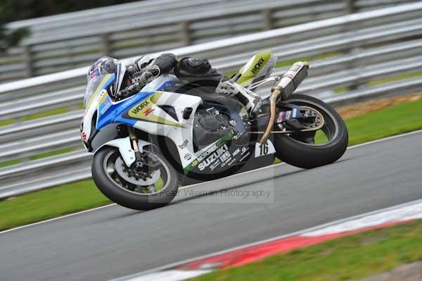 Motorcycle action photographs;Trackday digital images;event digital images;eventdigitalimages;no limits trackday;oulton park;oulton park circuit cheshire;oulton park photographs;peter wileman photography;trackday;trackday photos