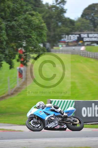 Motorcycle action photographs;Trackday digital images;event digital images;eventdigitalimages;no limits trackday;oulton park;oulton park circuit cheshire;oulton park photographs;peter wileman photography;trackday;trackday photos