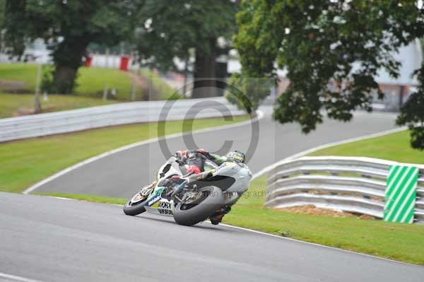 Motorcycle action photographs;Trackday digital images;event digital images;eventdigitalimages;no limits trackday;oulton park;oulton park circuit cheshire;oulton park photographs;peter wileman photography;trackday;trackday photos