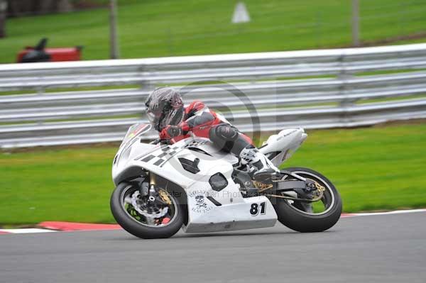 Motorcycle action photographs;Trackday digital images;event digital images;eventdigitalimages;no limits trackday;oulton park;oulton park circuit cheshire;oulton park photographs;peter wileman photography;trackday;trackday photos