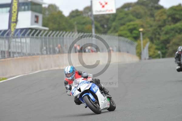 Motorcycle action photographs;Trackday digital images;event digital images;eventdigitalimages;no limits trackday;oulton park;oulton park circuit cheshire;oulton park photographs;peter wileman photography;trackday;trackday photos