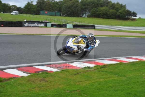 Motorcycle action photographs;Trackday digital images;event digital images;eventdigitalimages;no limits trackday;oulton park;oulton park circuit cheshire;oulton park photographs;peter wileman photography;trackday;trackday photos