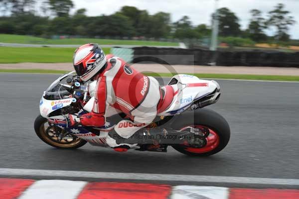 Motorcycle action photographs;Trackday digital images;event digital images;eventdigitalimages;no limits trackday;oulton park;oulton park circuit cheshire;oulton park photographs;peter wileman photography;trackday;trackday photos