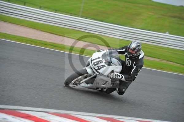 Motorcycle action photographs;Trackday digital images;event digital images;eventdigitalimages;no limits trackday;oulton park;oulton park circuit cheshire;oulton park photographs;peter wileman photography;trackday;trackday photos