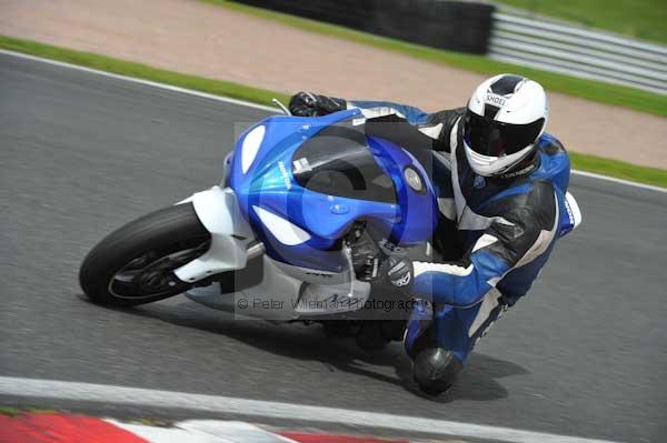 Motorcycle action photographs;Trackday digital images;event digital images;eventdigitalimages;no limits trackday;oulton park;oulton park circuit cheshire;oulton park photographs;peter wileman photography;trackday;trackday photos