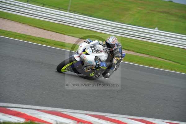 Motorcycle action photographs;Trackday digital images;event digital images;eventdigitalimages;no limits trackday;oulton park;oulton park circuit cheshire;oulton park photographs;peter wileman photography;trackday;trackday photos