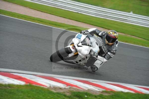 Motorcycle action photographs;Trackday digital images;event digital images;eventdigitalimages;no limits trackday;oulton park;oulton park circuit cheshire;oulton park photographs;peter wileman photography;trackday;trackday photos