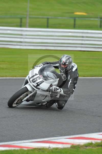 Motorcycle action photographs;Trackday digital images;event digital images;eventdigitalimages;no limits trackday;oulton park;oulton park circuit cheshire;oulton park photographs;peter wileman photography;trackday;trackday photos