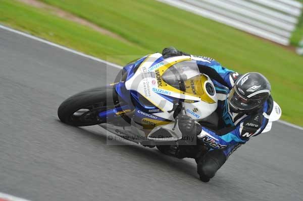 Motorcycle action photographs;Trackday digital images;event digital images;eventdigitalimages;no limits trackday;oulton park;oulton park circuit cheshire;oulton park photographs;peter wileman photography;trackday;trackday photos