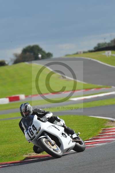 Motorcycle action photographs;Trackday digital images;event digital images;eventdigitalimages;no limits trackday;oulton park;oulton park circuit cheshire;oulton park photographs;peter wileman photography;trackday;trackday photos