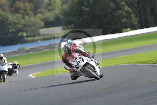 Motorcycle action photographs;Trackday digital images;event digital images;eventdigitalimages;no limits trackday;oulton park;oulton park circuit cheshire;oulton park photographs;peter wileman photography;trackday;trackday photos