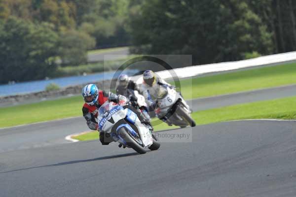 Motorcycle action photographs;Trackday digital images;event digital images;eventdigitalimages;no limits trackday;oulton park;oulton park circuit cheshire;oulton park photographs;peter wileman photography;trackday;trackday photos