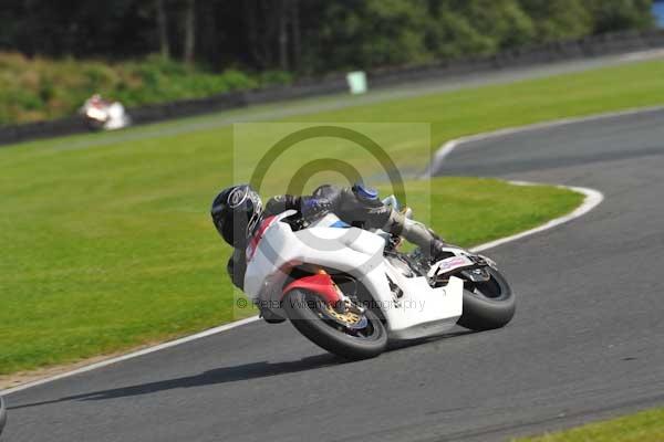 Motorcycle action photographs;Trackday digital images;event digital images;eventdigitalimages;no limits trackday;oulton park;oulton park circuit cheshire;oulton park photographs;peter wileman photography;trackday;trackday photos