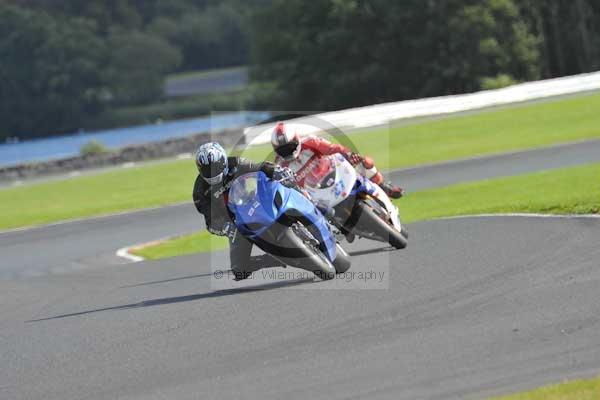 Motorcycle action photographs;Trackday digital images;event digital images;eventdigitalimages;no limits trackday;oulton park;oulton park circuit cheshire;oulton park photographs;peter wileman photography;trackday;trackday photos