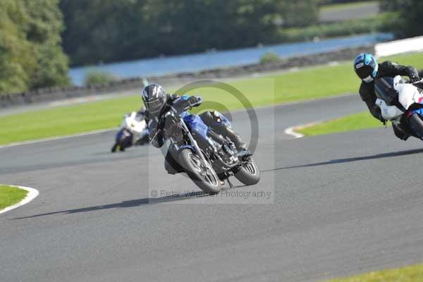 Motorcycle action photographs;Trackday digital images;event digital images;eventdigitalimages;no limits trackday;oulton park;oulton park circuit cheshire;oulton park photographs;peter wileman photography;trackday;trackday photos