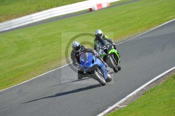 Motorcycle action photographs;Trackday digital images;event digital images;eventdigitalimages;no limits trackday;oulton park;oulton park circuit cheshire;oulton park photographs;peter wileman photography;trackday;trackday photos