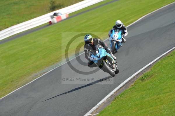 Motorcycle action photographs;Trackday digital images;event digital images;eventdigitalimages;no limits trackday;oulton park;oulton park circuit cheshire;oulton park photographs;peter wileman photography;trackday;trackday photos