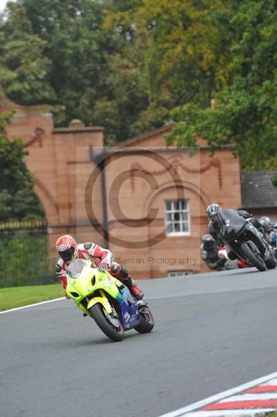 Motorcycle action photographs;Trackday digital images;event digital images;eventdigitalimages;no limits trackday;oulton park;oulton park circuit cheshire;oulton park photographs;peter wileman photography;trackday;trackday photos