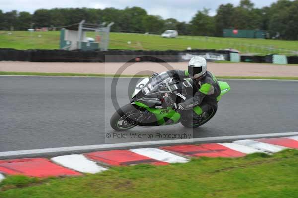 Motorcycle action photographs;Trackday digital images;event digital images;eventdigitalimages;no limits trackday;oulton park;oulton park circuit cheshire;oulton park photographs;peter wileman photography;trackday;trackday photos