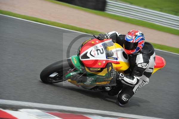 Motorcycle action photographs;Trackday digital images;event digital images;eventdigitalimages;no limits trackday;oulton park;oulton park circuit cheshire;oulton park photographs;peter wileman photography;trackday;trackday photos