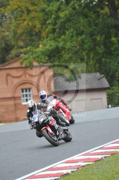 Motorcycle action photographs;Trackday digital images;event digital images;eventdigitalimages;no limits trackday;oulton park;oulton park circuit cheshire;oulton park photographs;peter wileman photography;trackday;trackday photos