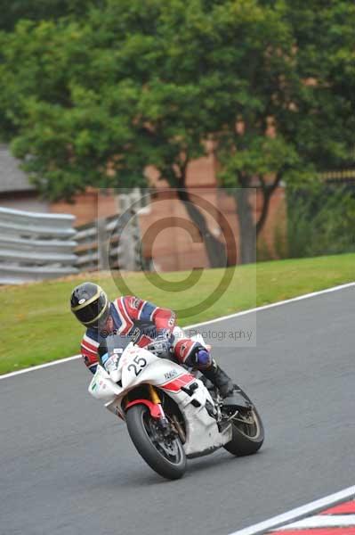 Motorcycle action photographs;Trackday digital images;event digital images;eventdigitalimages;no limits trackday;oulton park;oulton park circuit cheshire;oulton park photographs;peter wileman photography;trackday;trackday photos