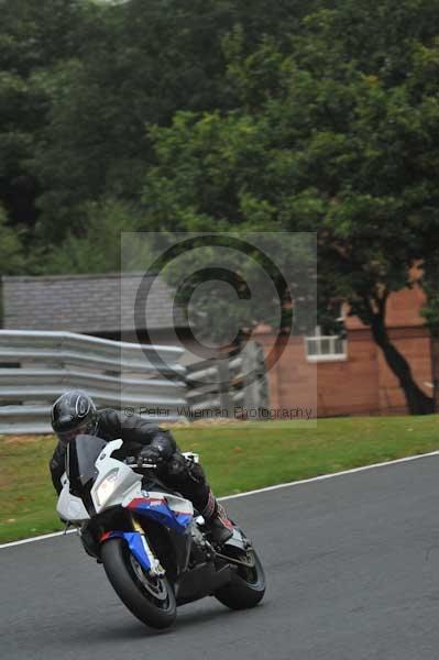 Motorcycle action photographs;Trackday digital images;event digital images;eventdigitalimages;no limits trackday;oulton park;oulton park circuit cheshire;oulton park photographs;peter wileman photography;trackday;trackday photos