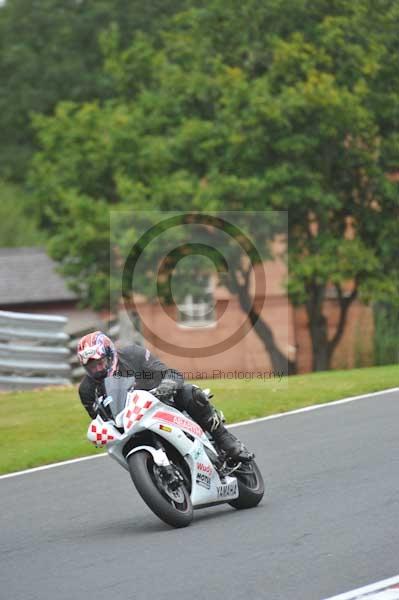 Motorcycle action photographs;Trackday digital images;event digital images;eventdigitalimages;no limits trackday;oulton park;oulton park circuit cheshire;oulton park photographs;peter wileman photography;trackday;trackday photos