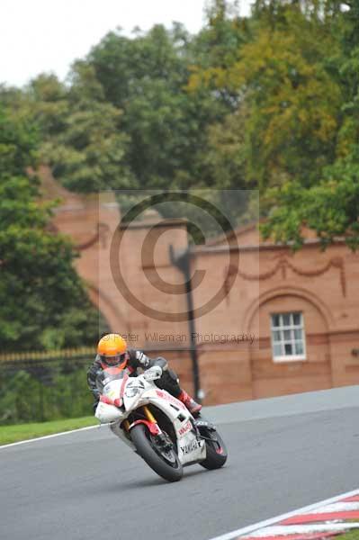 Motorcycle action photographs;Trackday digital images;event digital images;eventdigitalimages;no limits trackday;oulton park;oulton park circuit cheshire;oulton park photographs;peter wileman photography;trackday;trackday photos