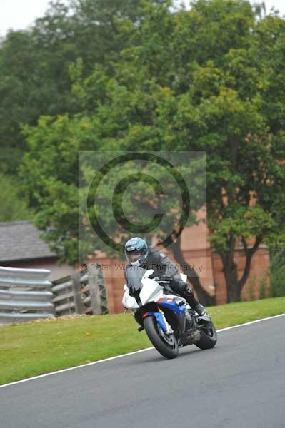 Motorcycle action photographs;Trackday digital images;event digital images;eventdigitalimages;no limits trackday;oulton park;oulton park circuit cheshire;oulton park photographs;peter wileman photography;trackday;trackday photos