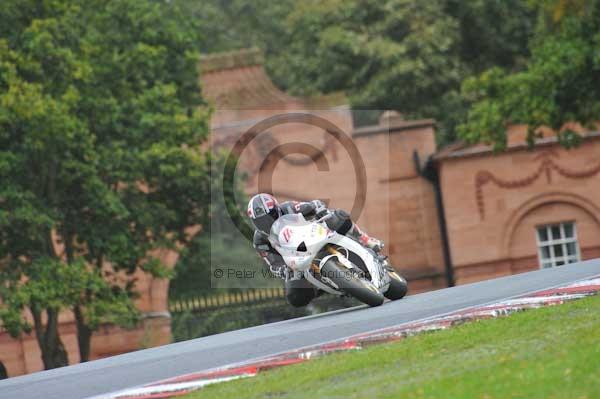 Motorcycle action photographs;Trackday digital images;event digital images;eventdigitalimages;no limits trackday;oulton park;oulton park circuit cheshire;oulton park photographs;peter wileman photography;trackday;trackday photos