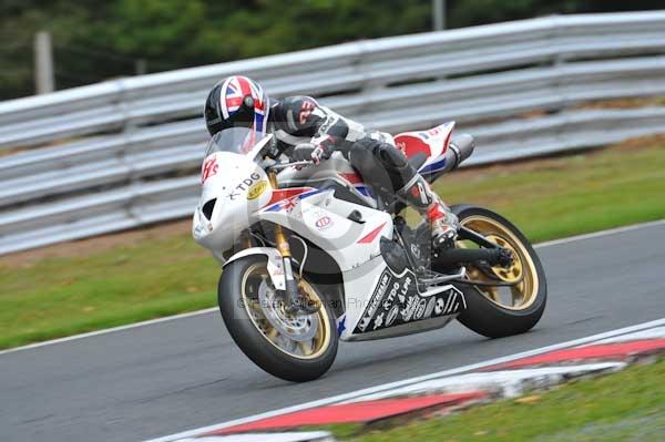 Motorcycle action photographs;Trackday digital images;event digital images;eventdigitalimages;no limits trackday;oulton park;oulton park circuit cheshire;oulton park photographs;peter wileman photography;trackday;trackday photos