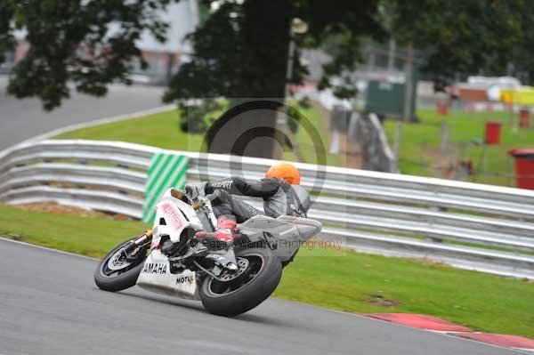 Motorcycle action photographs;Trackday digital images;event digital images;eventdigitalimages;no limits trackday;oulton park;oulton park circuit cheshire;oulton park photographs;peter wileman photography;trackday;trackday photos