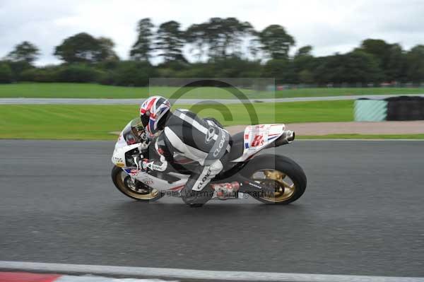 Motorcycle action photographs;Trackday digital images;event digital images;eventdigitalimages;no limits trackday;oulton park;oulton park circuit cheshire;oulton park photographs;peter wileman photography;trackday;trackday photos